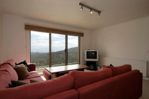 Lawlers 9, Hotham Heights